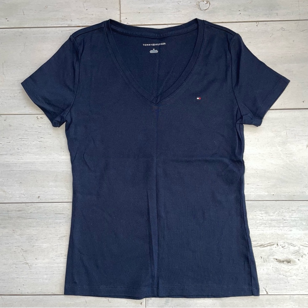 Tommy Hilfiger Women's Favorite V-Neck T-Shirt Navy Blue Sz M 100% Cotton Layer